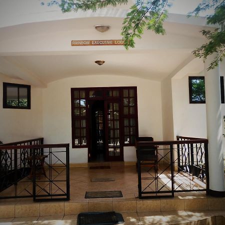 Rainbow Executive Lodge Boma la Ngombe Esterno foto