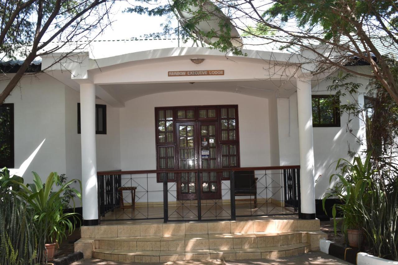 Rainbow Executive Lodge Boma la Ngombe Esterno foto